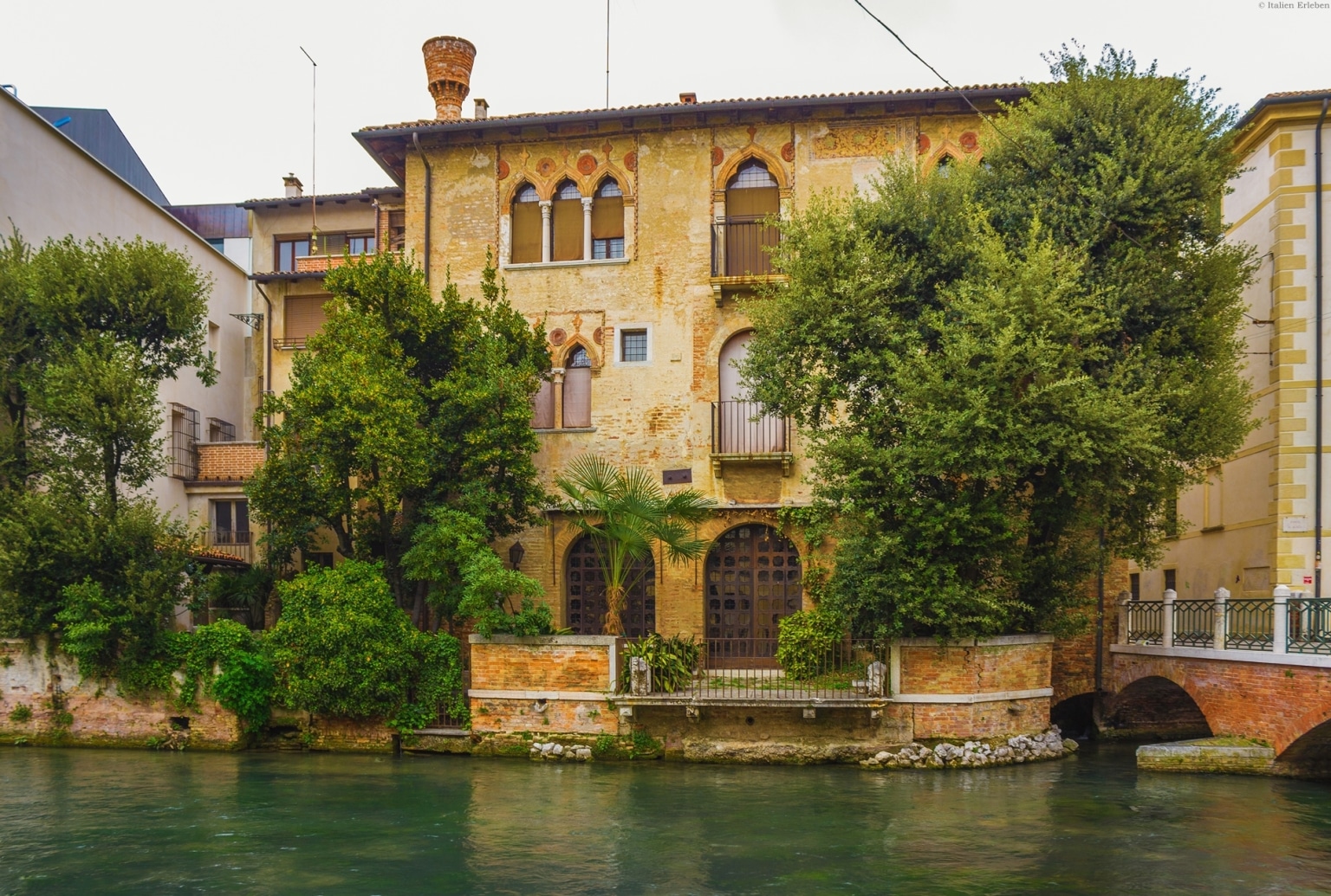 Veneto Venetien Treviso Fluss Altstadt Besichtigung Kultur