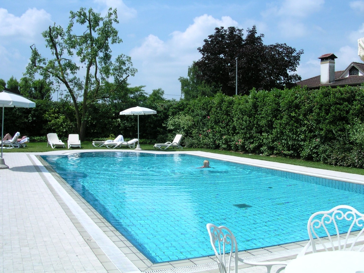 Veneto Venetien Hotel Borgo Ca dei Sospri Garten Villa Pool Restaurant Spezialitäten familiaer Swimmingpool