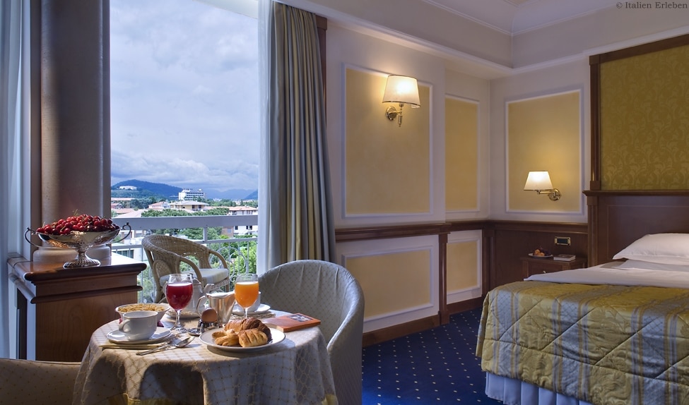 Veneto Venetien Grand Hotel Terme Montegrotto Euganeische Hügel Thermal Zimmer Panorama
