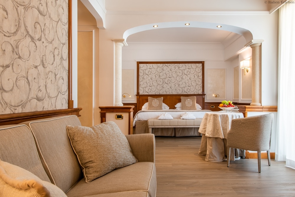 Veneto Venetien Grand Hotel Terme Montegrotto Euganeische Hügel Thermal Zimmer Suite