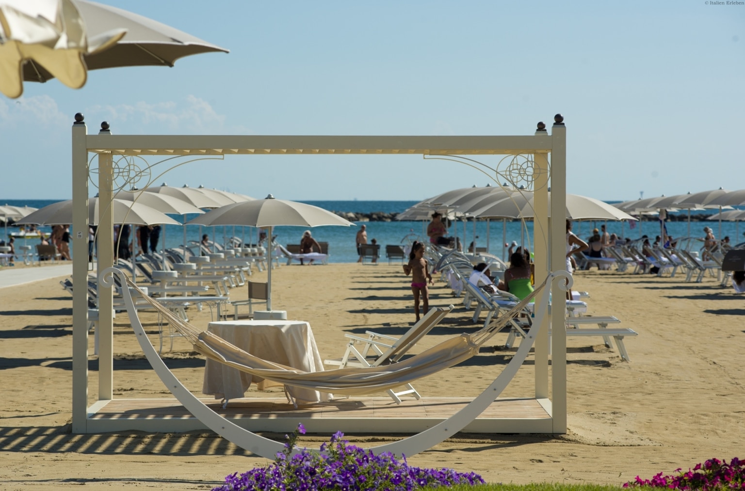 Emilia Romagna Grand Hotel Da Vinci Cesenatico Meer Obere Adria Strand Sand Privatstrand