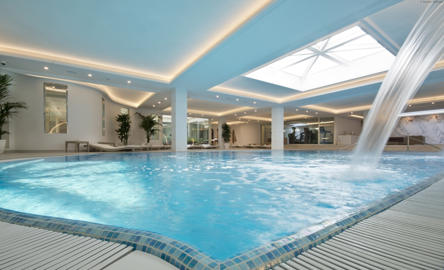 Emilia Romagna Grand Hotel Da Vinci Cesenatico Meer Obere Adria Strand Sand Pool Indoor Hallenbad