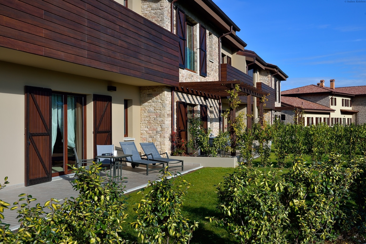 Emilia Romagna Palazzo Varignana Resort Spa Erholung Wellness Landschaft Genuss Zimmer Patio Gartenbereich