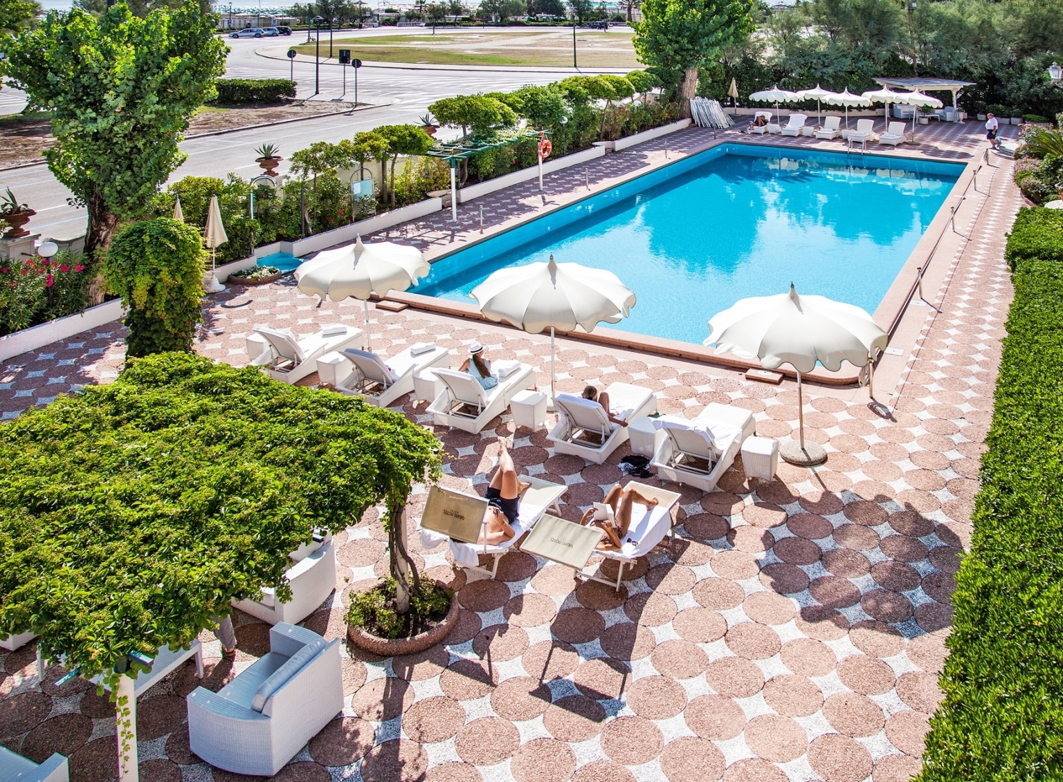 Emilia Romagna Grand Hotel Rimini Meer Obere Adria Strand Sand Stadt Pool