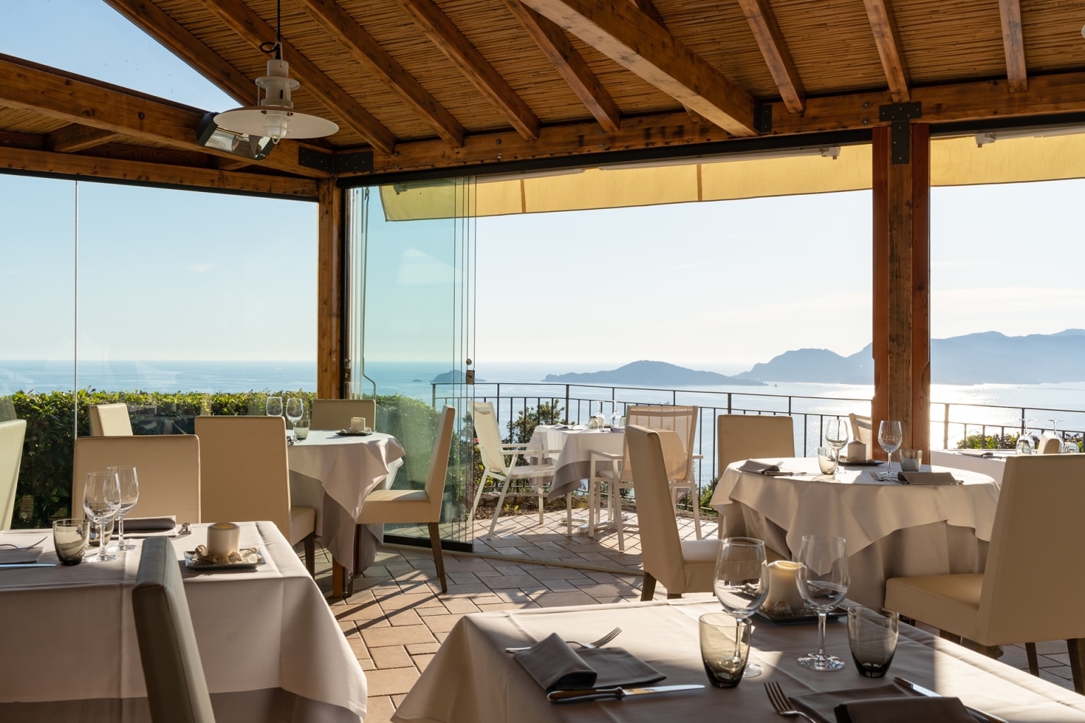 Ligurien Montemarcello La Spezia Hotel Golfo dei Pieti Relais Spa Küste Meer Panorama Meerblick Restaurant