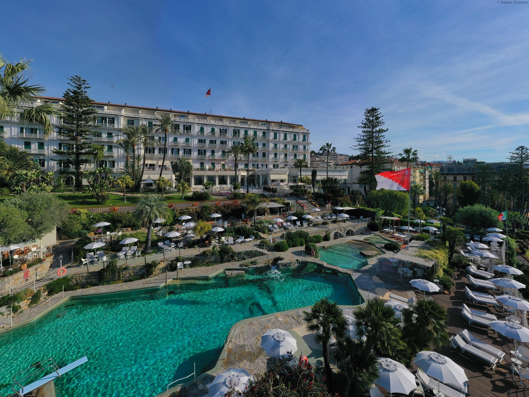 Ligurien Sanremo Hotel Royal Meer Riviera Blick Panorama Pool