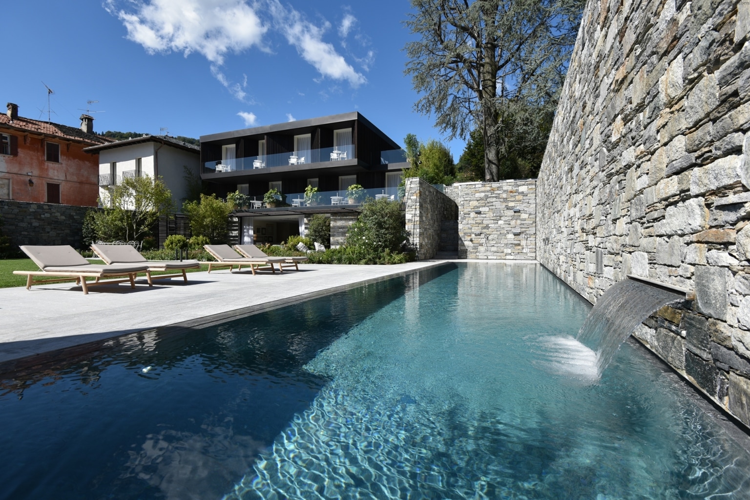 Piemont Lago d'Orta Pella See Hotel Casa Fantini Lake Time direkt Seeblick Pool Garten modern