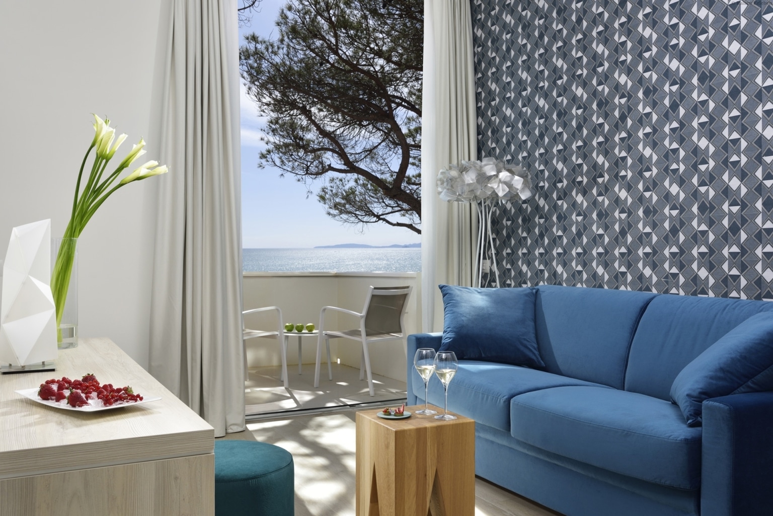 Toskana Hotel The Sense Experience Resort Follonica Maremma direkt Meer Pinien Strand Sand Pool Zimmer Suite