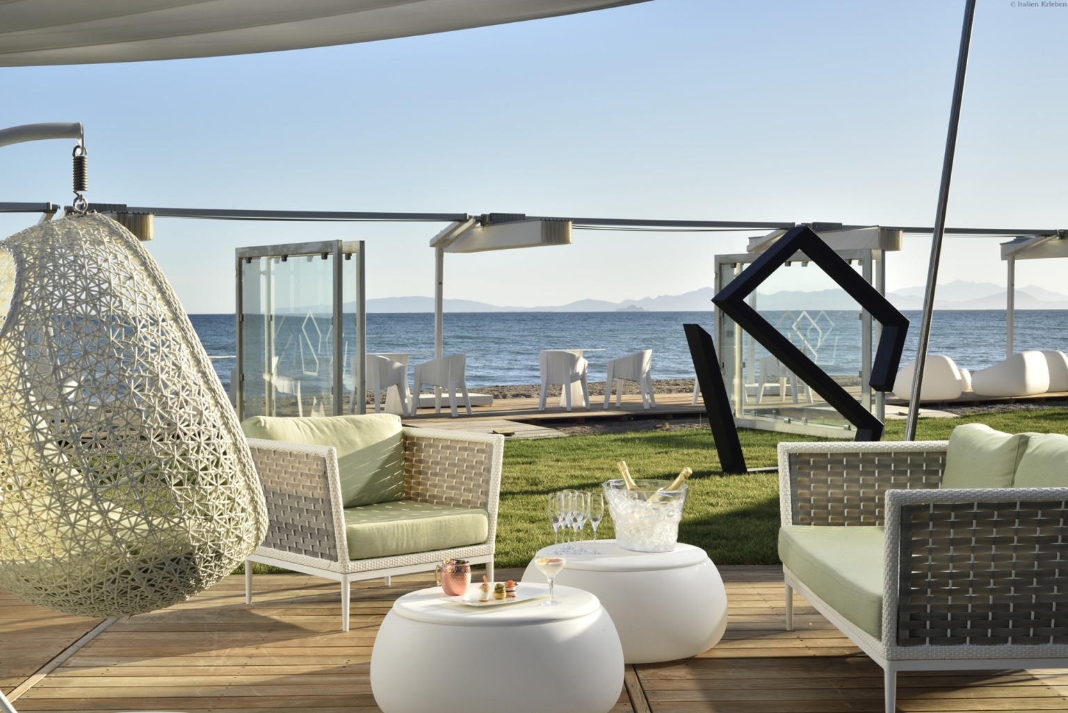 Toskana Hotel The Sense Experience Resort Follonica Maremma direkt Meer Pinien Strand Sand Pool Beach Club