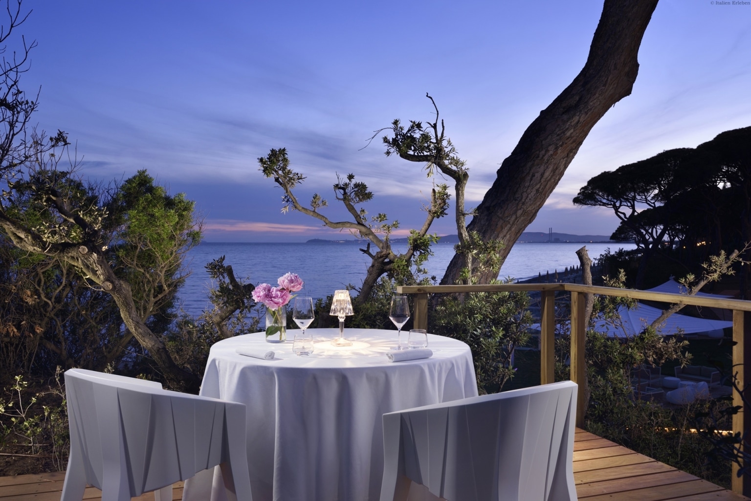 Toskana Hotel The Sense Experience Resort Follonica Maremma direkt Meer Pinien Strand Sand Pool Restaurant