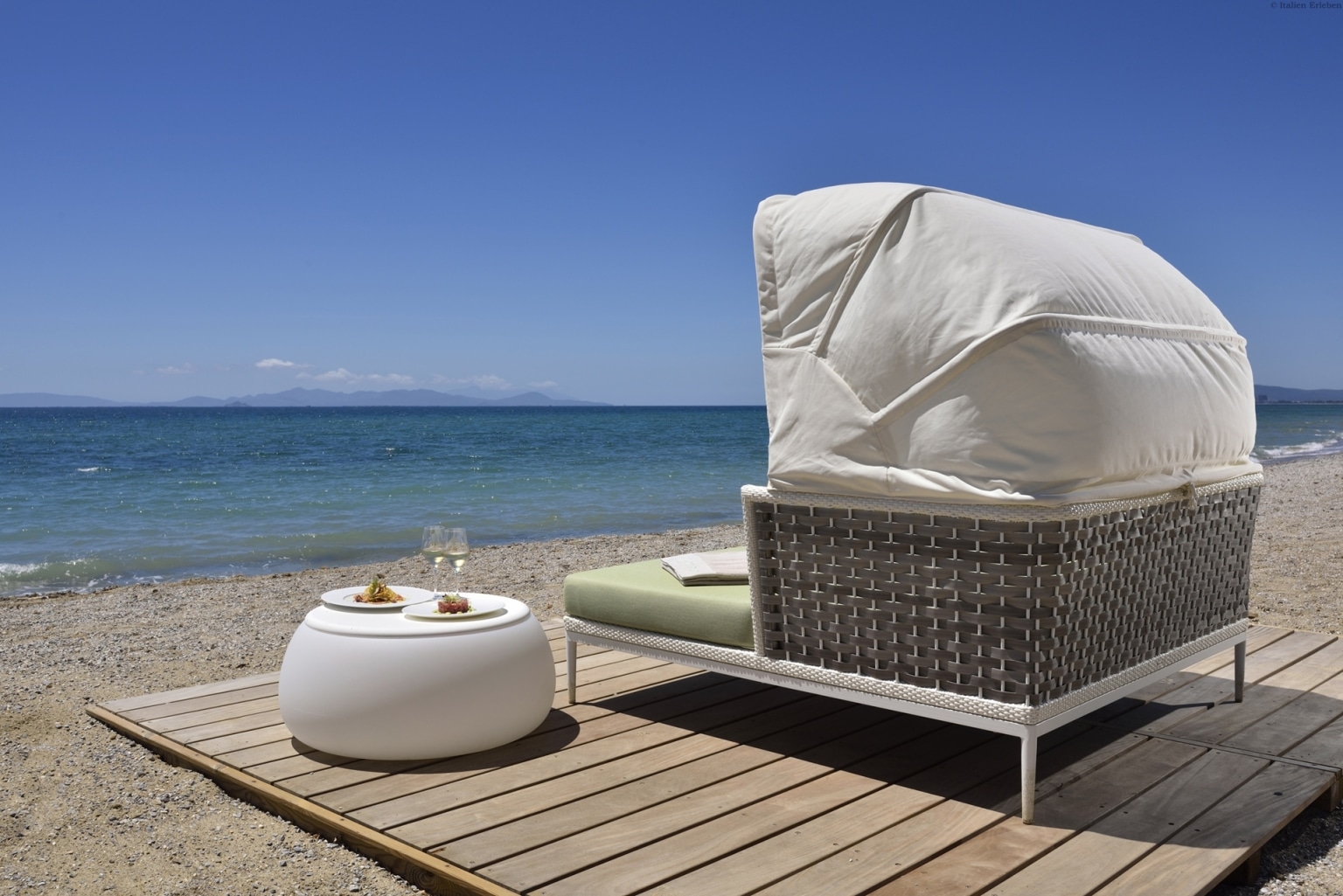 Toskana Hotel The Sense Experience Resort Follonica Maremma direkt Meer Pinien Strand Sand Pool Liege Cavanas