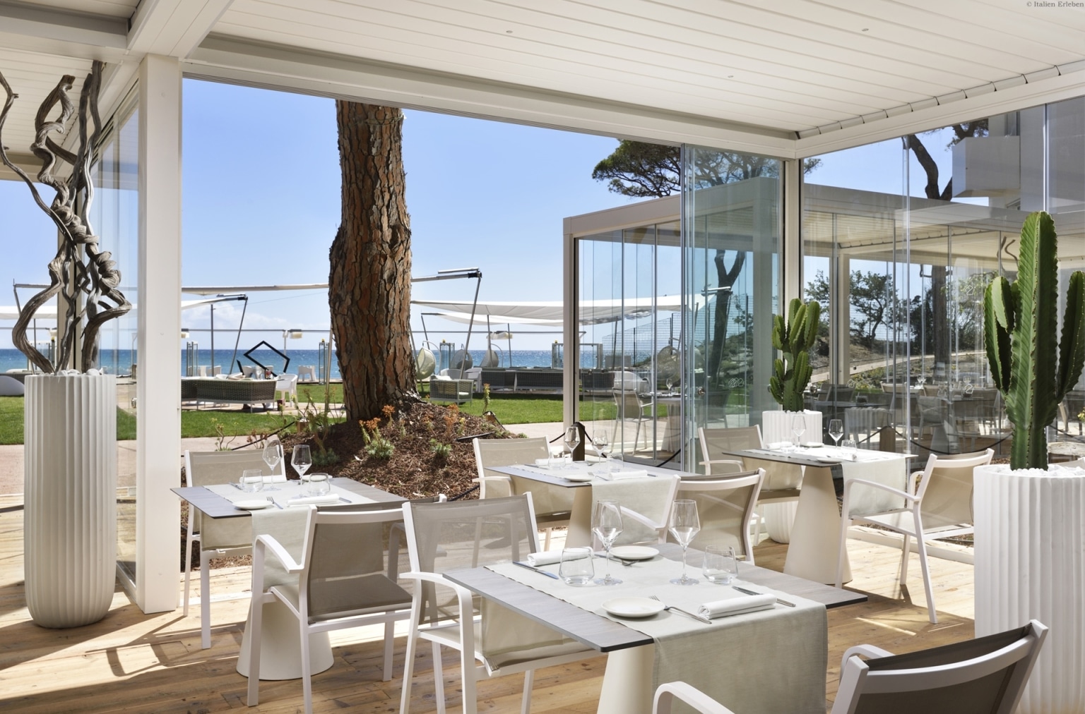 Toskana Hotel The Sense Experience Resort Follonica Maremma direkt Meer Pinien Strand Sand Pool Restaurant