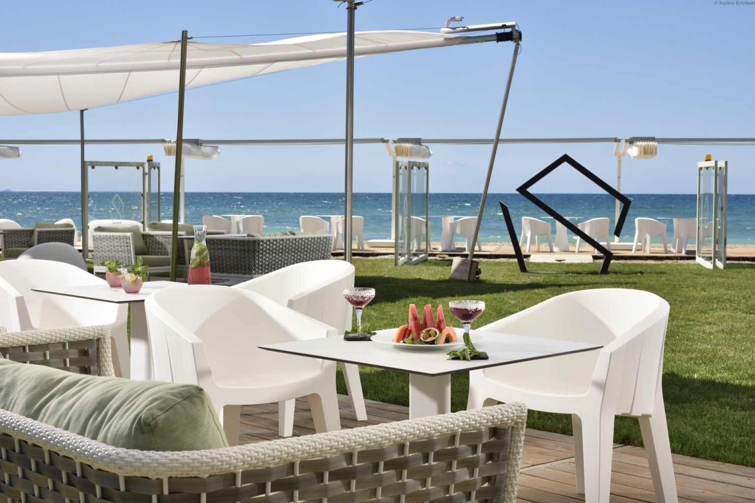 Toskana Hotel The Sense Experience Resort Follonica Maremma direkt Meer Pinien Strand Sand Beach Club
