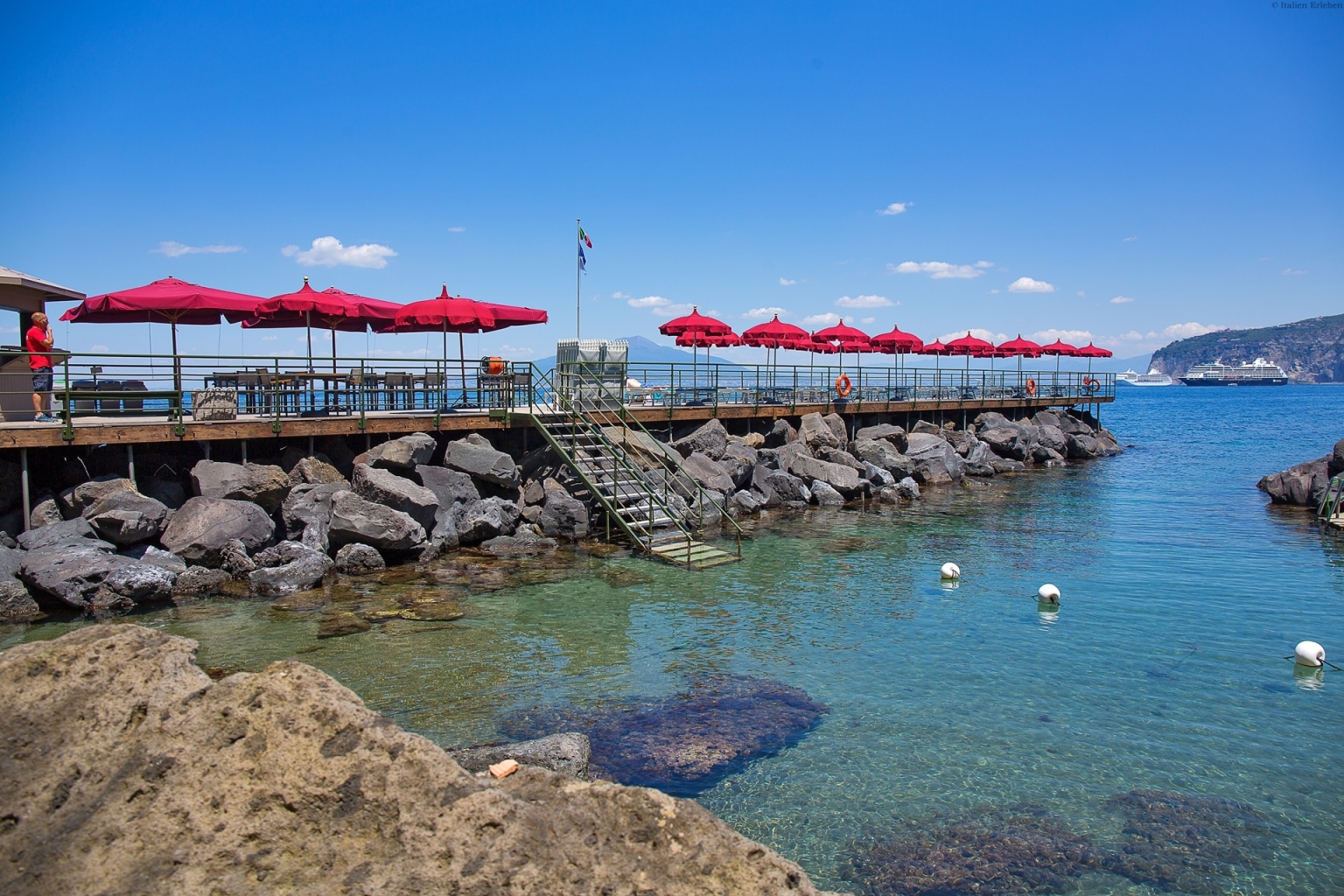 Kampanien Hotel Bellevue Syrene Sorrent Sorrentinische Küste Amalfiküste Meer Meerzugang Strand