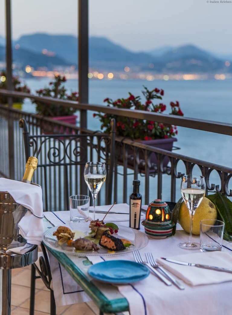 ampanien Hotel Cetus Cetara Amalfiküste direkt am Meer Panoramalage Meerblick Restaurant