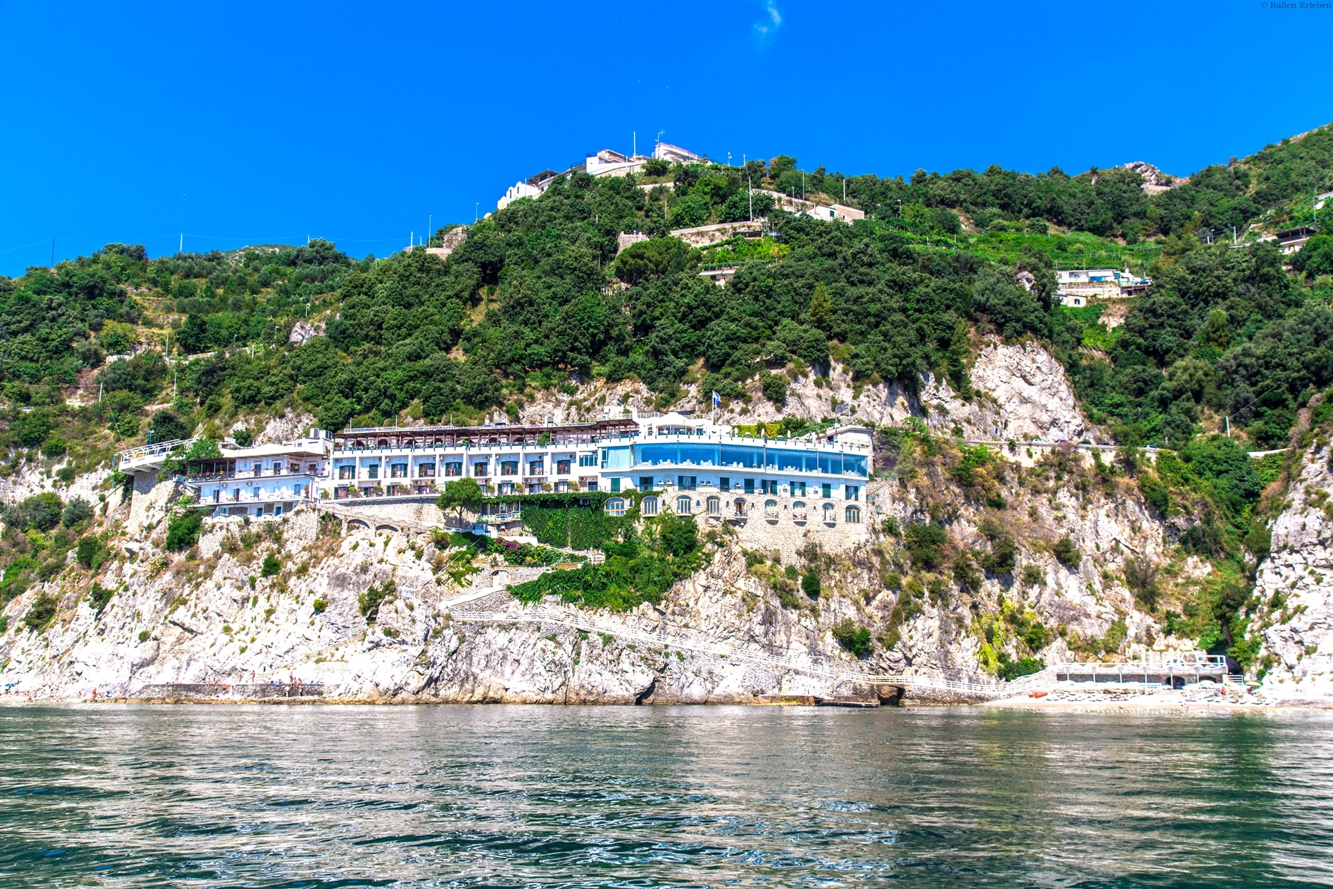 ampanien Hotel Cetus Cetara Amalfiküste direkt am Meer Panoramalage Meerblick Außenblick