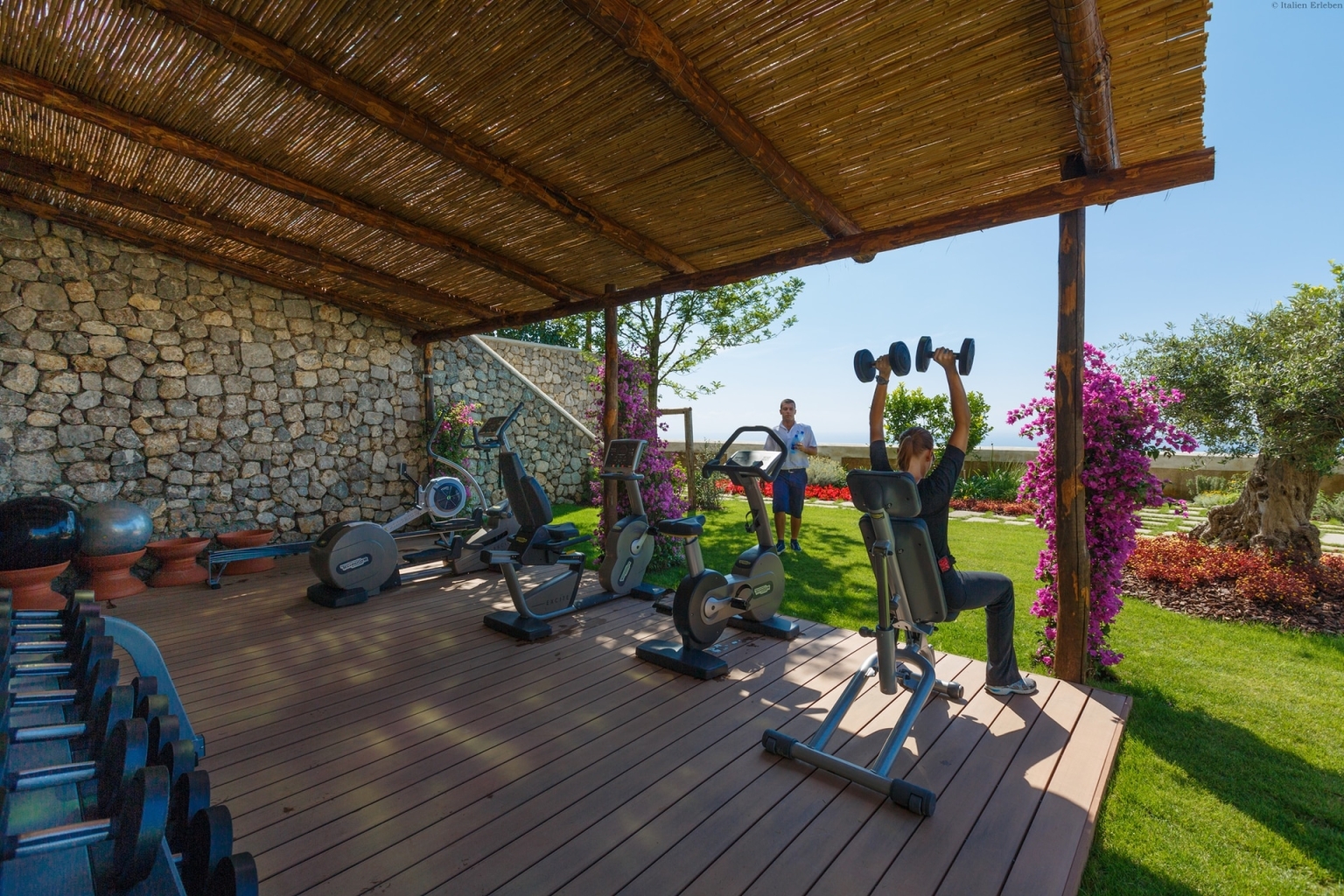 Kampanien Hotel Monastero Santa Rosa Conca dei Marini Amalfiküste Panoramalage Ausblick Pool Fitness