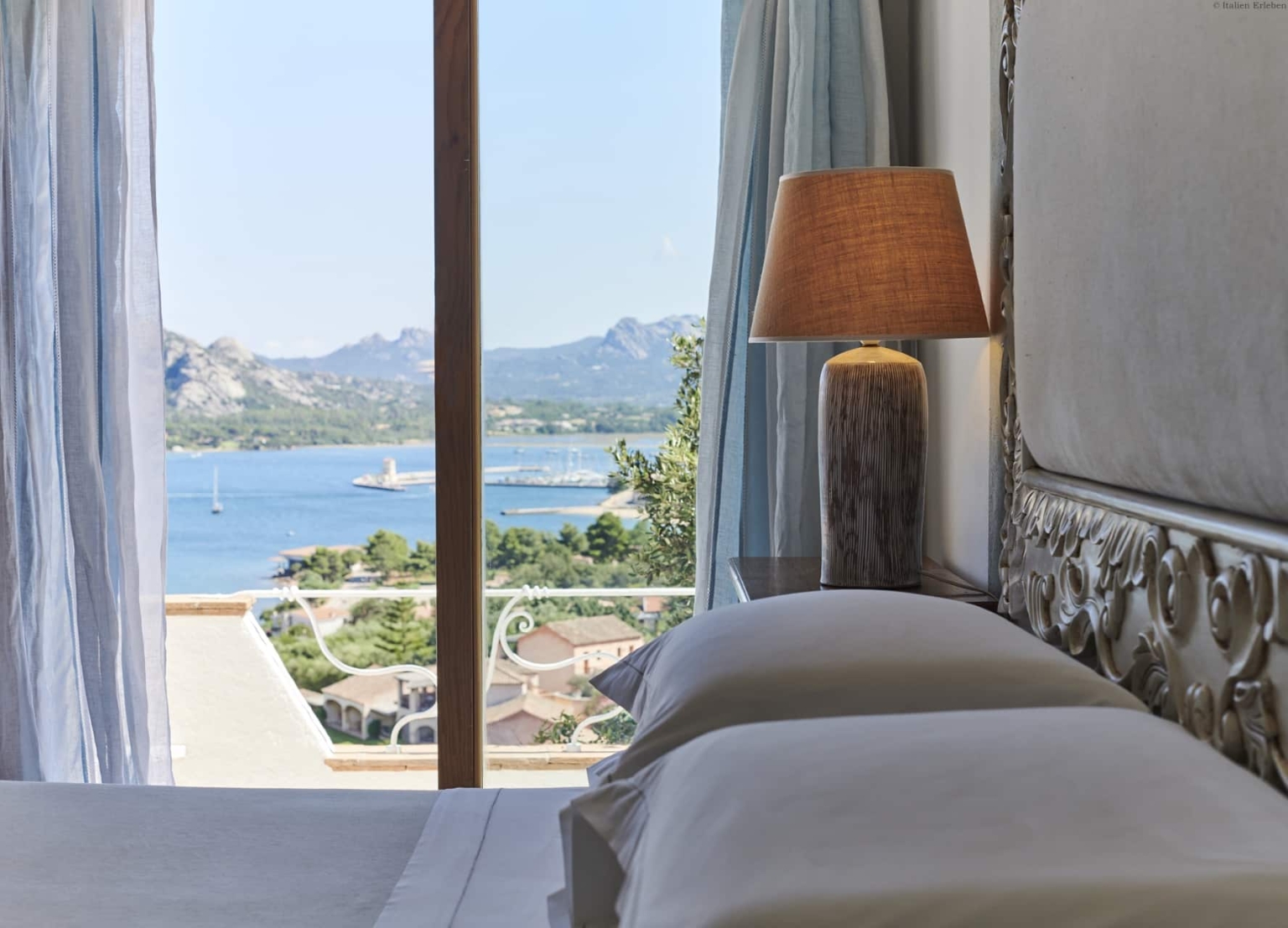 Sardinien Villa del Golfo Lifestyle Resort Cannigione Hotel Bucht Nord Meer Meerblick Panorama Zimmer