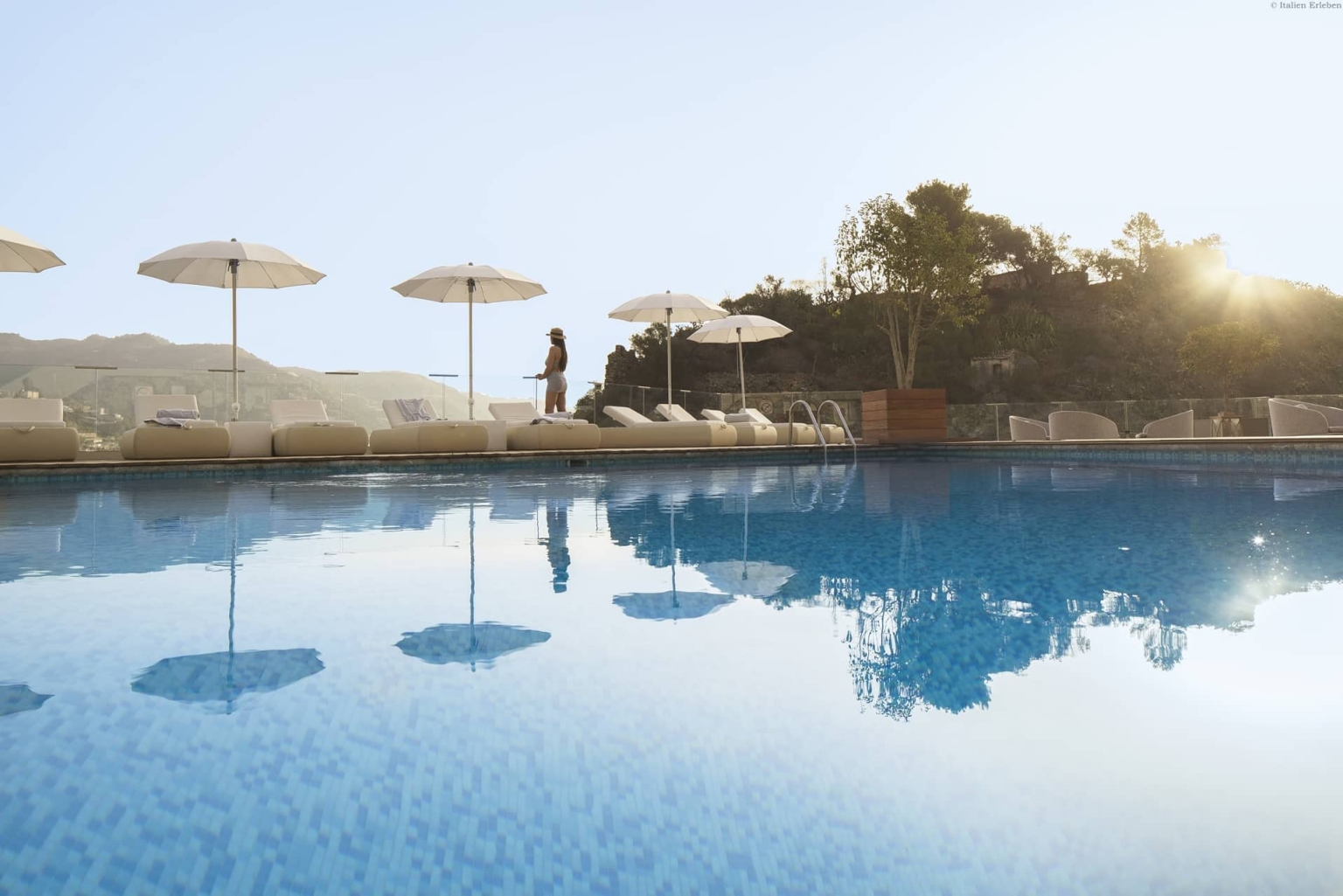 Sizilien Hotel Atlantis Bay Taormina Mare Bucht direkt Meer Swimming Pool Terrasse