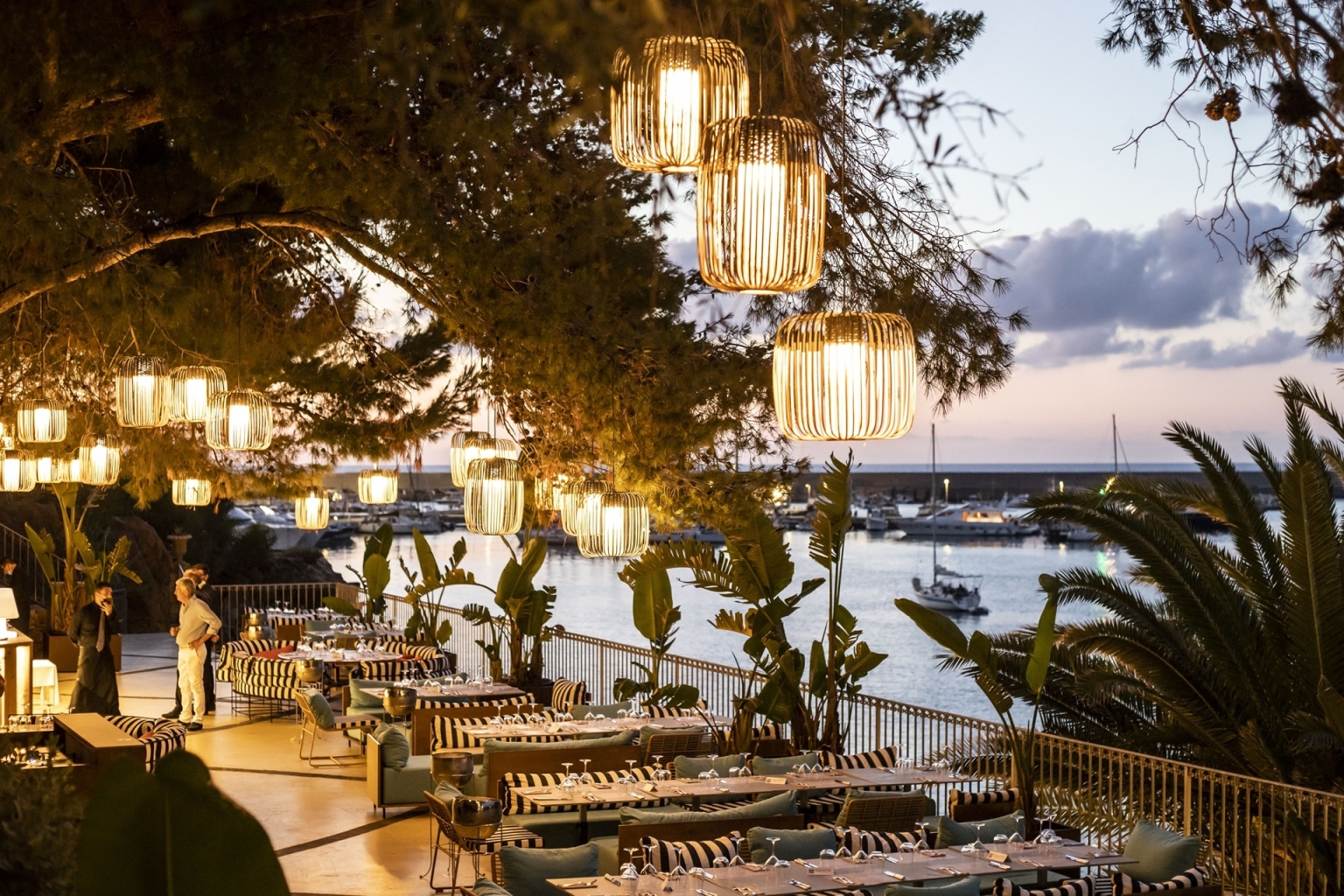 Sizilien Hotel Le Calette Cefalu Meer Resort Anlage Park Garten Bucht Meerzugang Meerblick Restaurant Terrasse