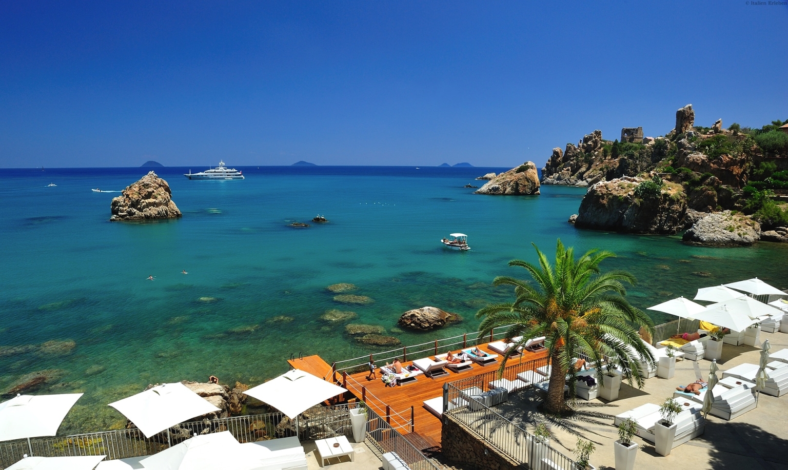 Sizilien Hotel Le Calette Cefalu Meer Resort Anlage Park Garten Bucht Meerzugang Meerblick Sonnendeck