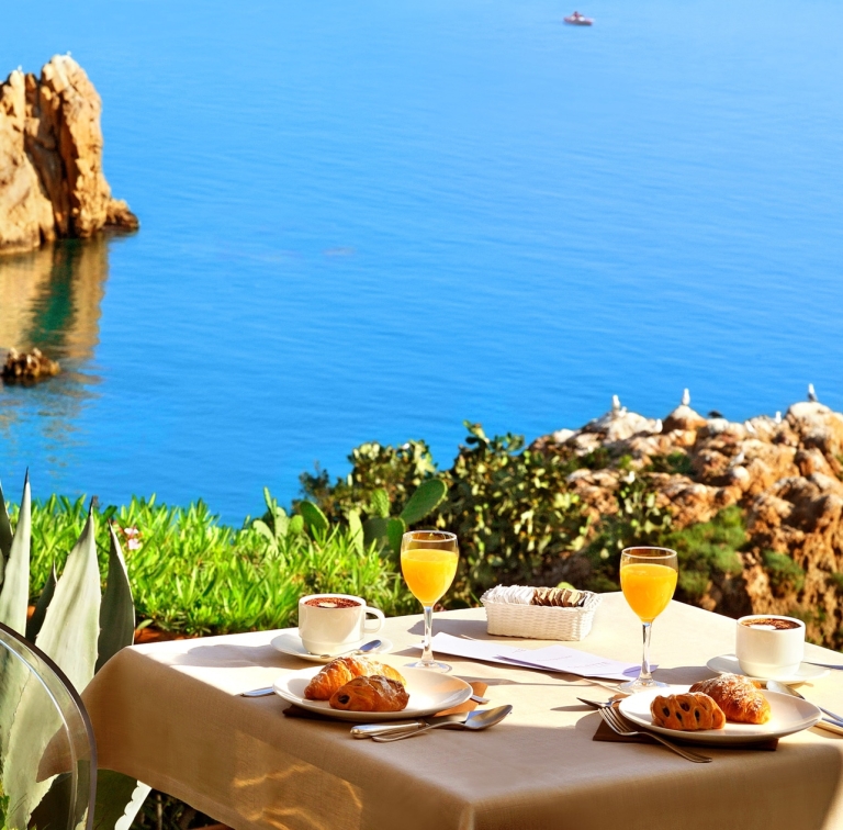 Sizilien Hotel Le Calette Cefalu Meer Resort Anlage Park Garten Bucht Meerzugang Meerblick Frühstück