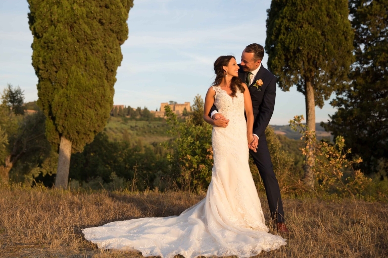 Toskana Castelfalfi Resort Hochzeit Brautpaar typisch traditionell