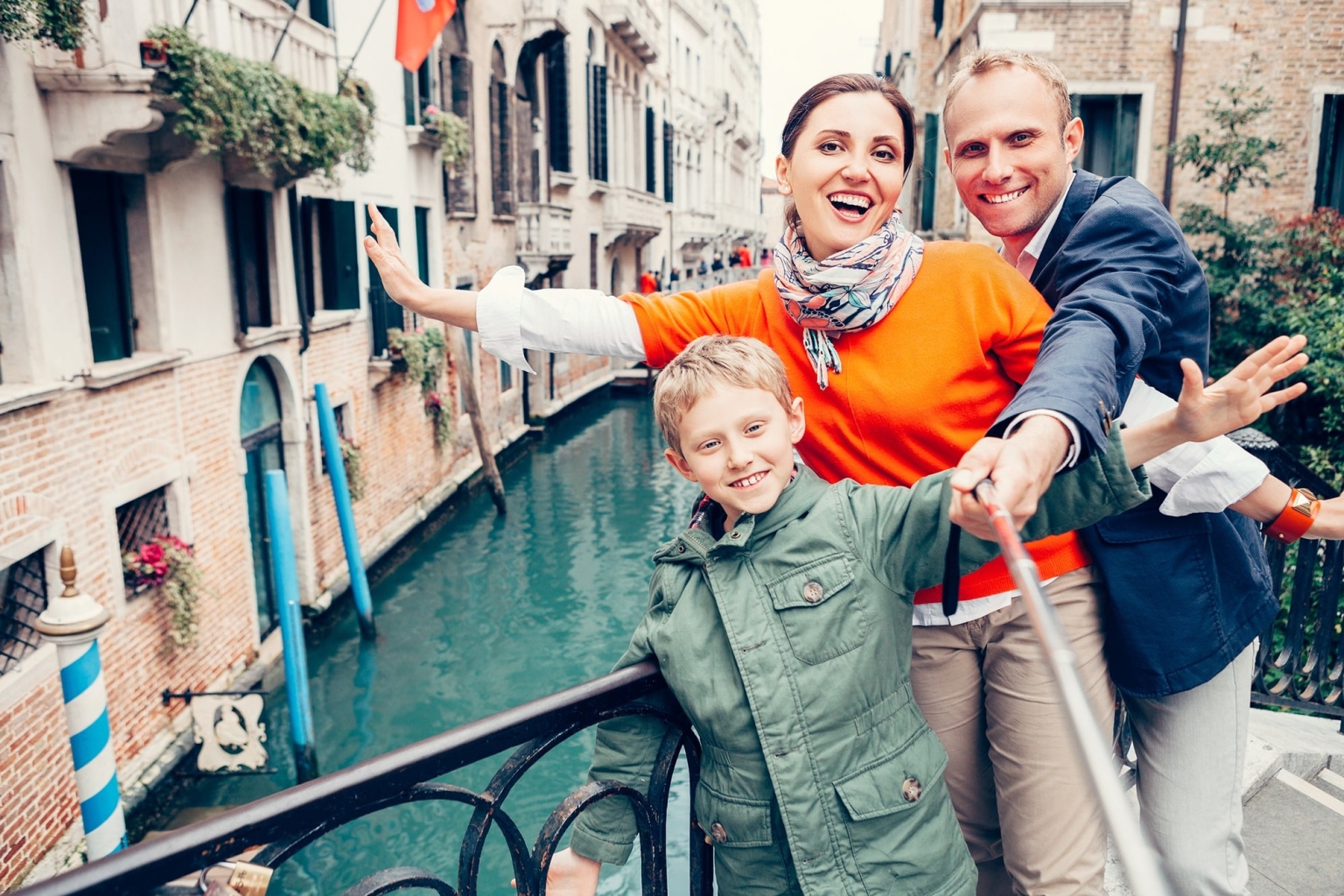 Impressionen Familie Kinder Familienurlaub Urlaub gemeinsam Familienzeit Venedig Selfie Kultur