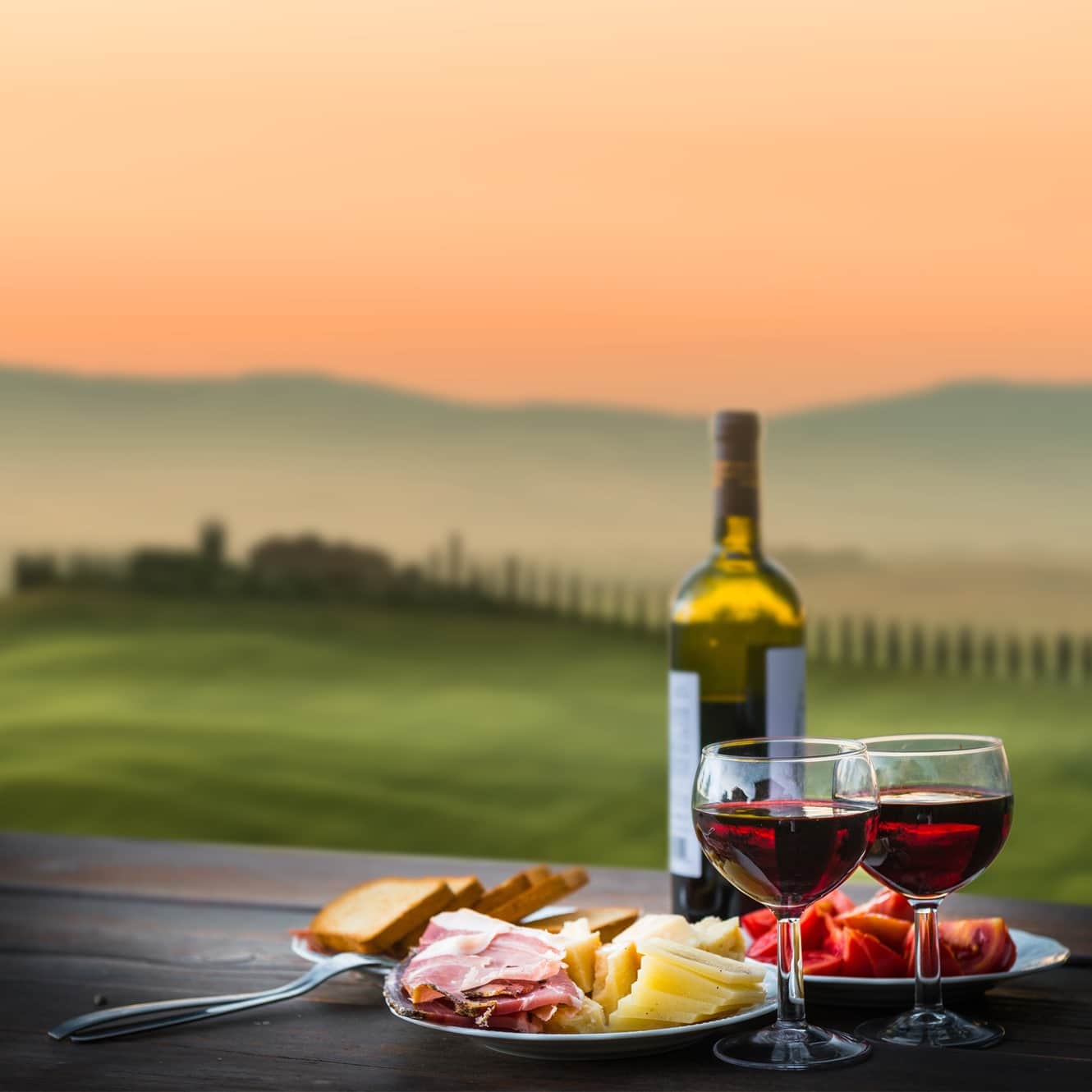 Italien Kulinarik Genuss Wein Essen genießen Stimmung Toskana Sonnenuntergang