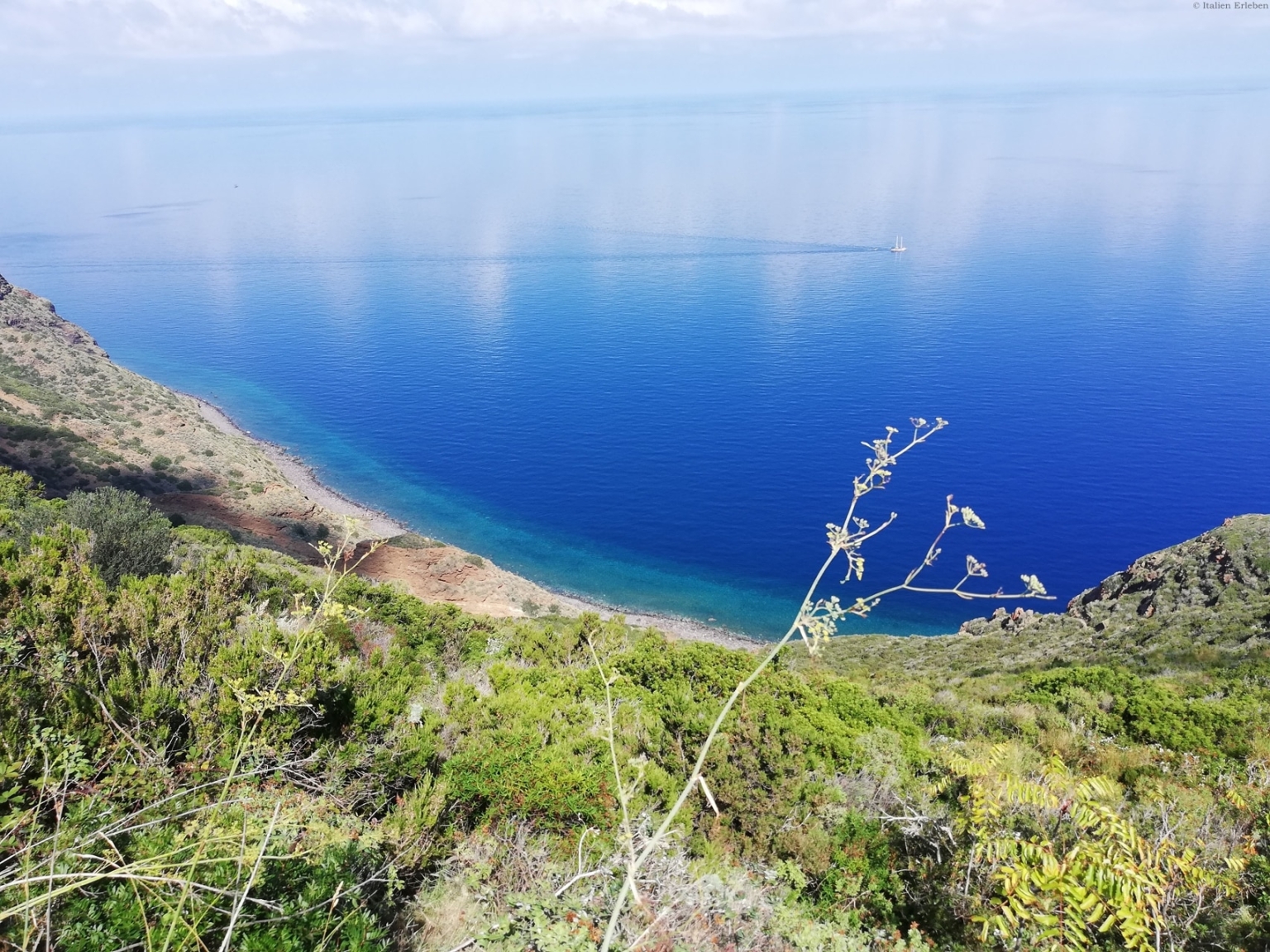 Sizilien Äolische Inseln Filicudi Lichtspiel Meer