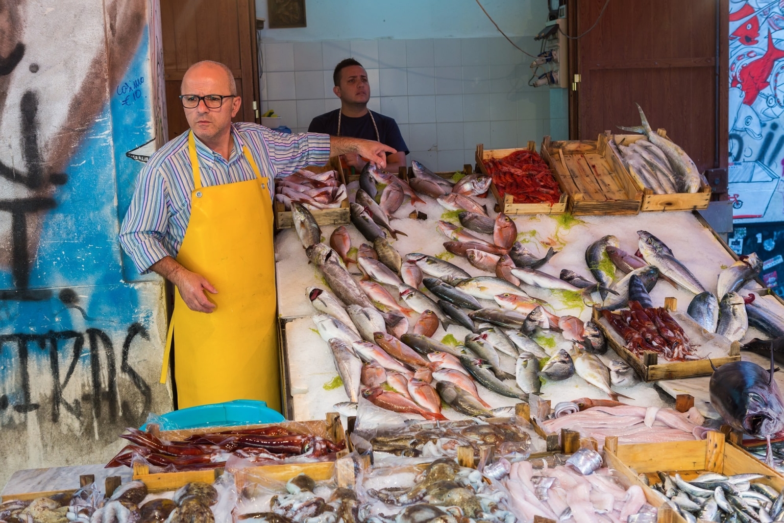 Italien Kulinarik Genuss Wein Essen genießen Sizilien Fischmarkt Catania Palermo