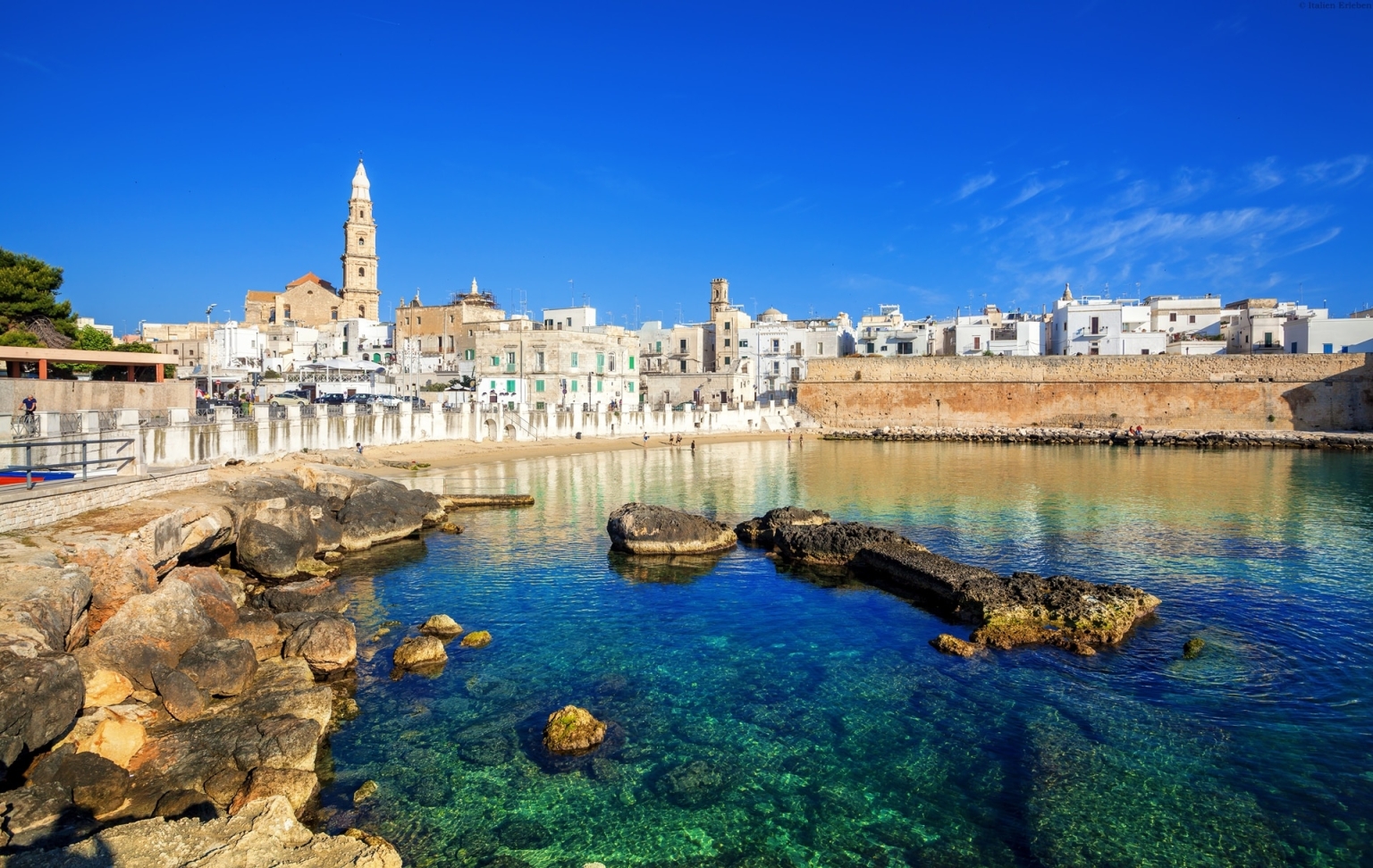 Apulien Kultur steinerne Monumente Bari Stadt Hauptstadt Meer