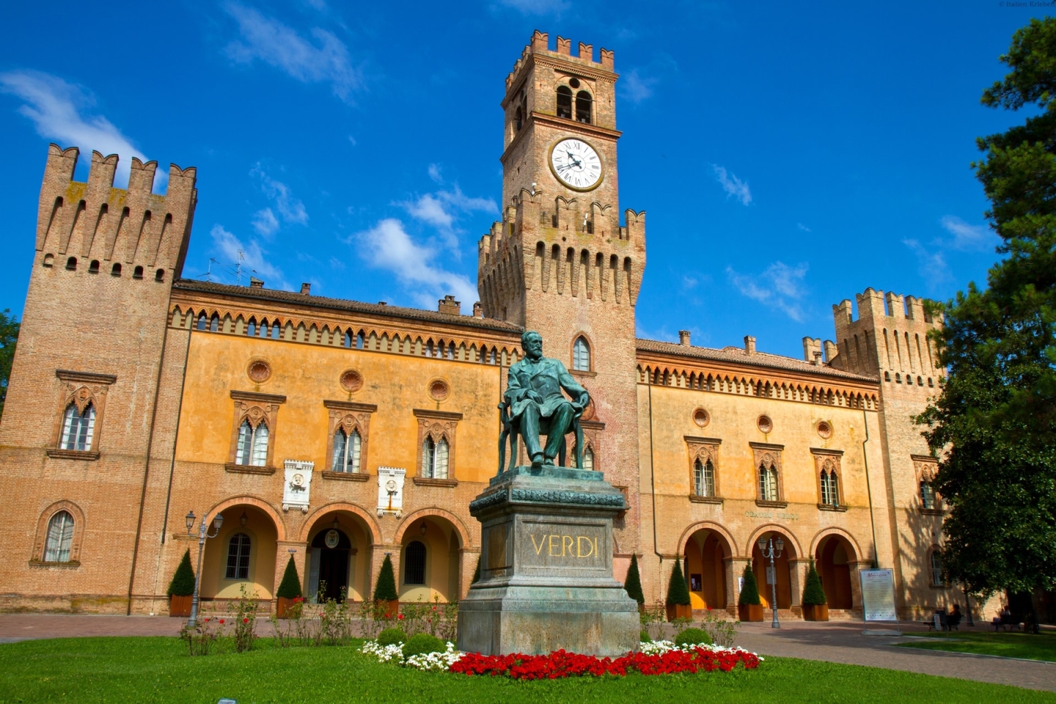 Emilia Romagna Kultur Genuss Busseto Geburtsort Giuseppe Verdi Statue