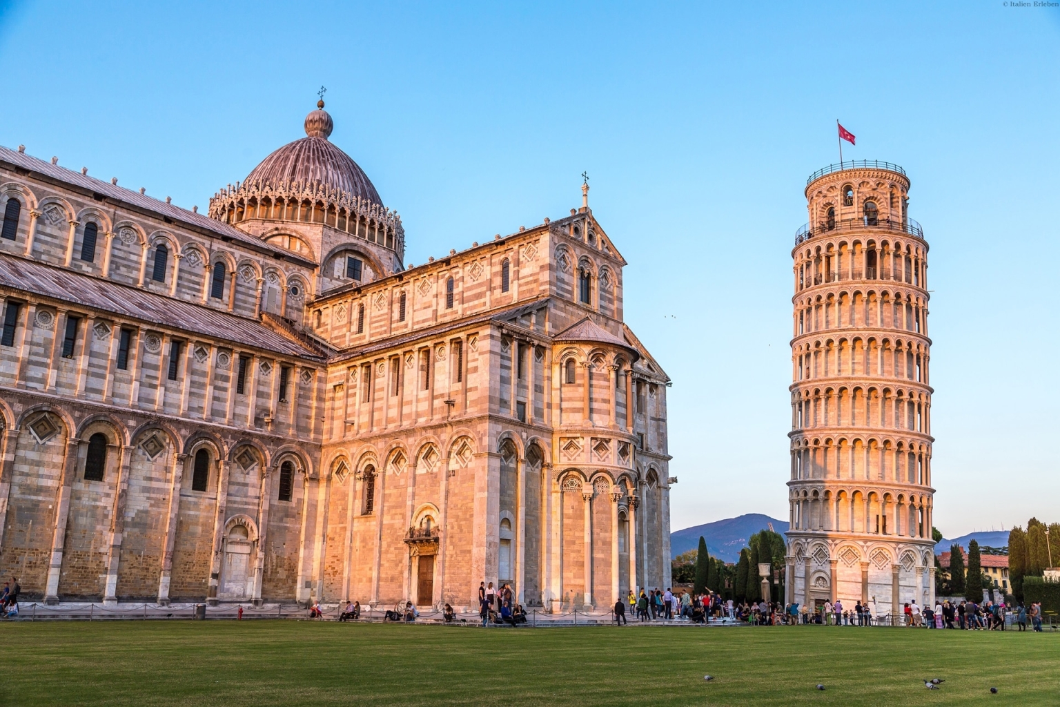 Italien Unesco Weltkulturerbe Toskana Pisa Schiefer Turm Dom Dämmerung Stimmung